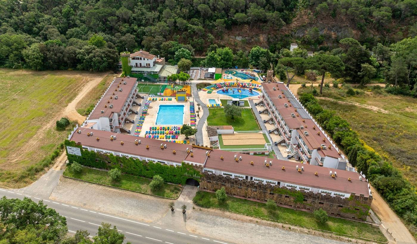 Medplaya-Sant-Eloi-Aparthotel-General-view-8