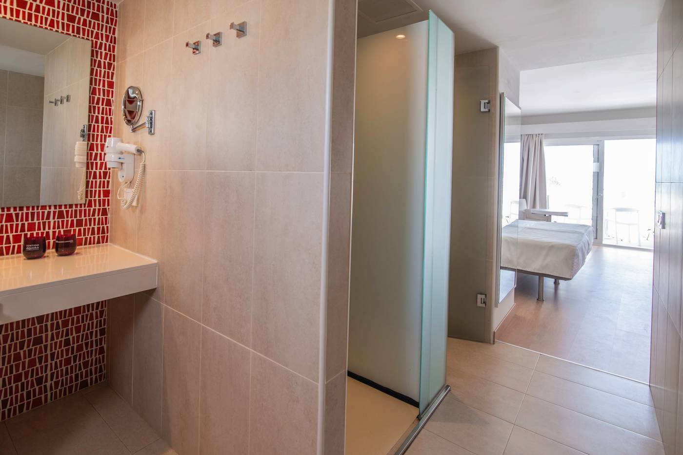 Aequora-Lazarote-Suites-Room-43