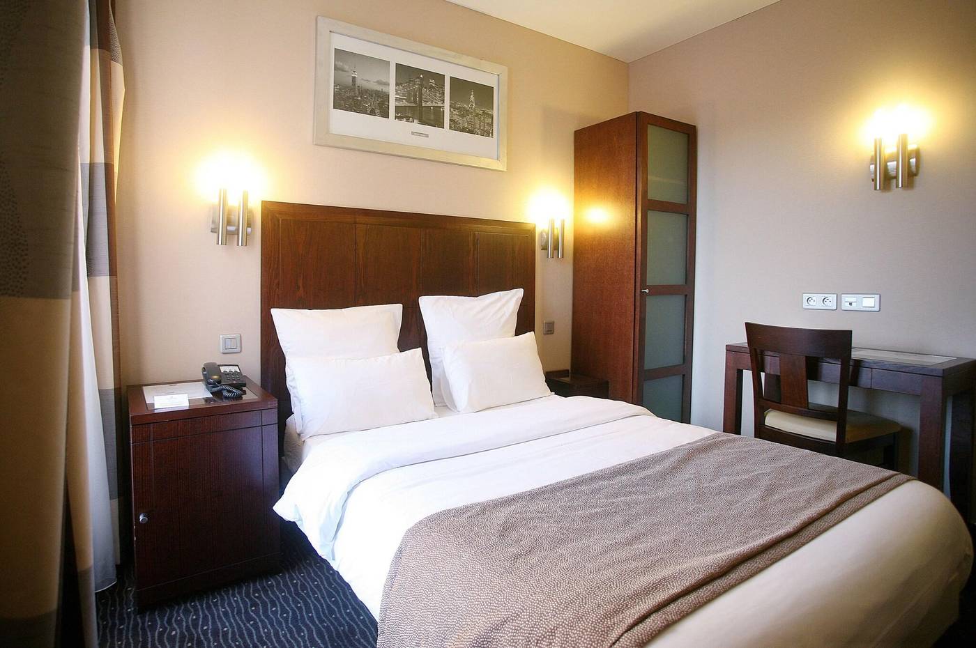 Grand-Hotel-Francais-Room-44