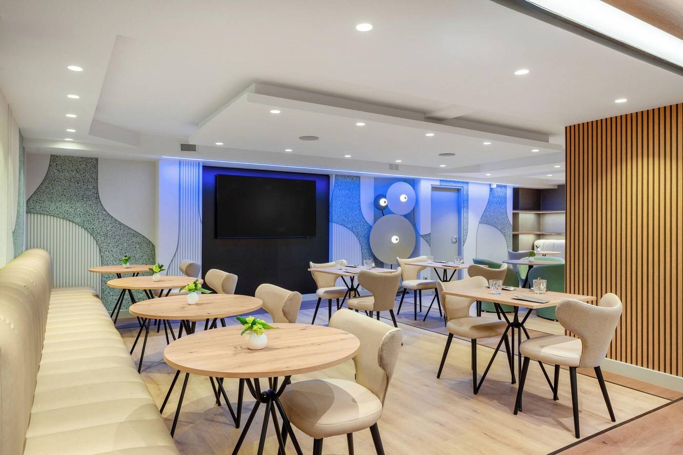 Danubius-Hotel-Hungaria-City-Center-Bar-19