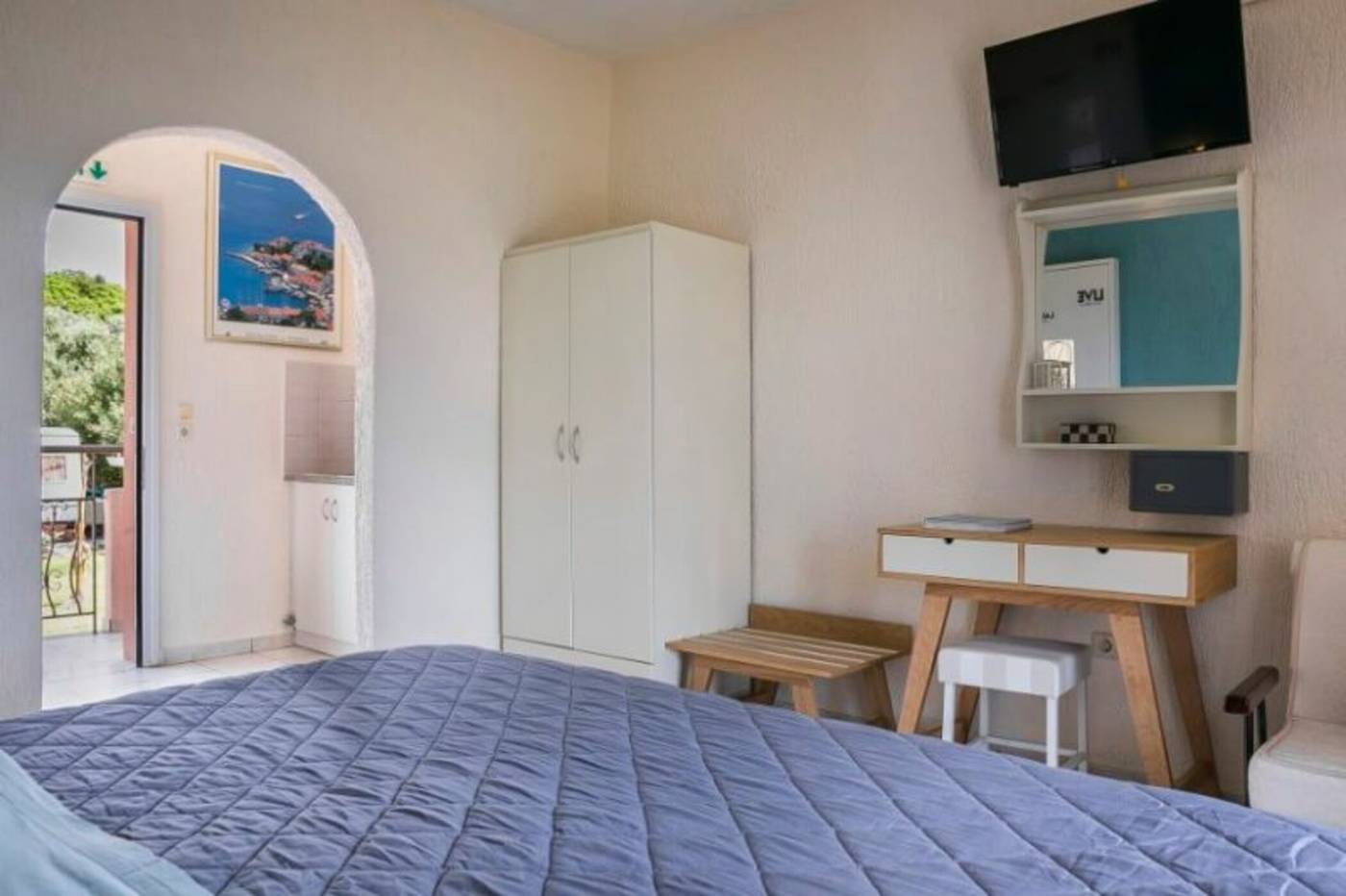 Panorama-Fanari-Studios---Apartments-Room-33