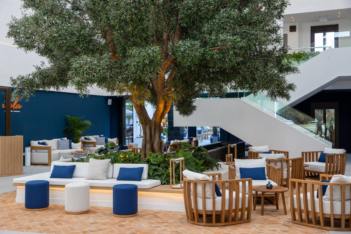 METT-Hotel---Beach-Resort-Marbella-Estepona-Lobby-38