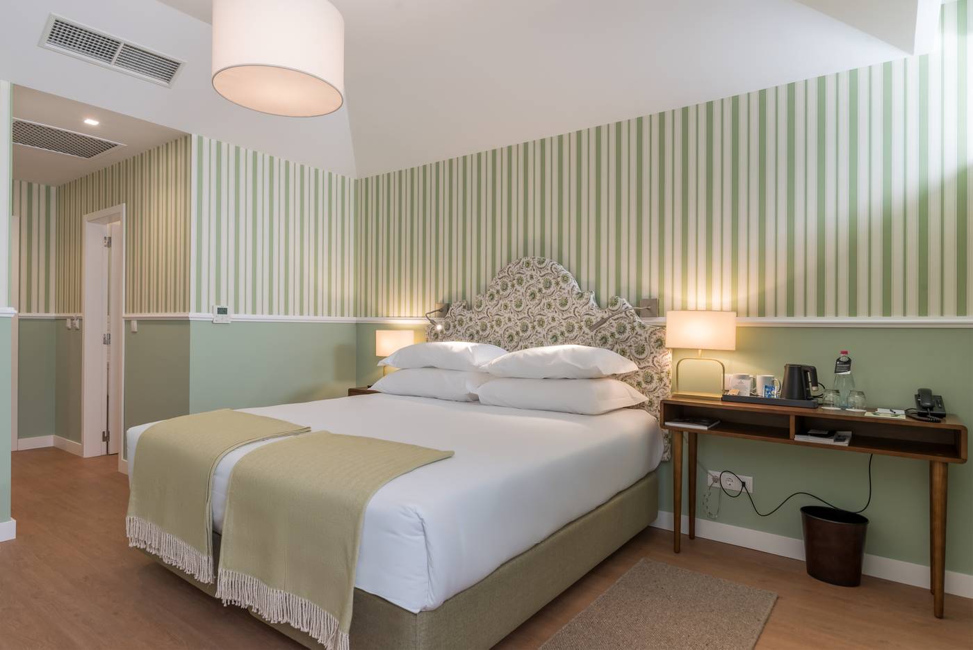 Pestana-Churchill-Bay-Room-17