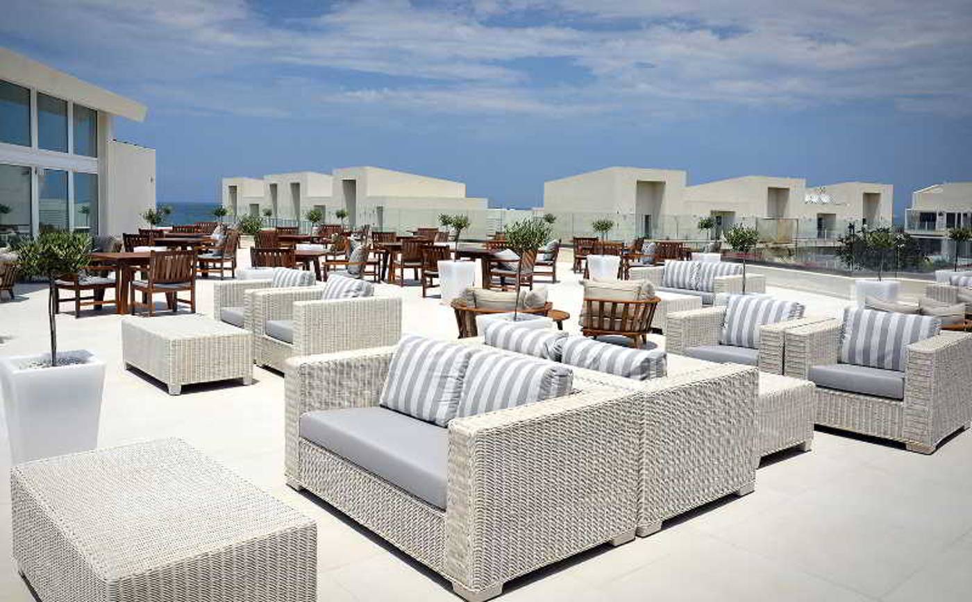 Insula-Alba-Resort---Spa-Bar-10