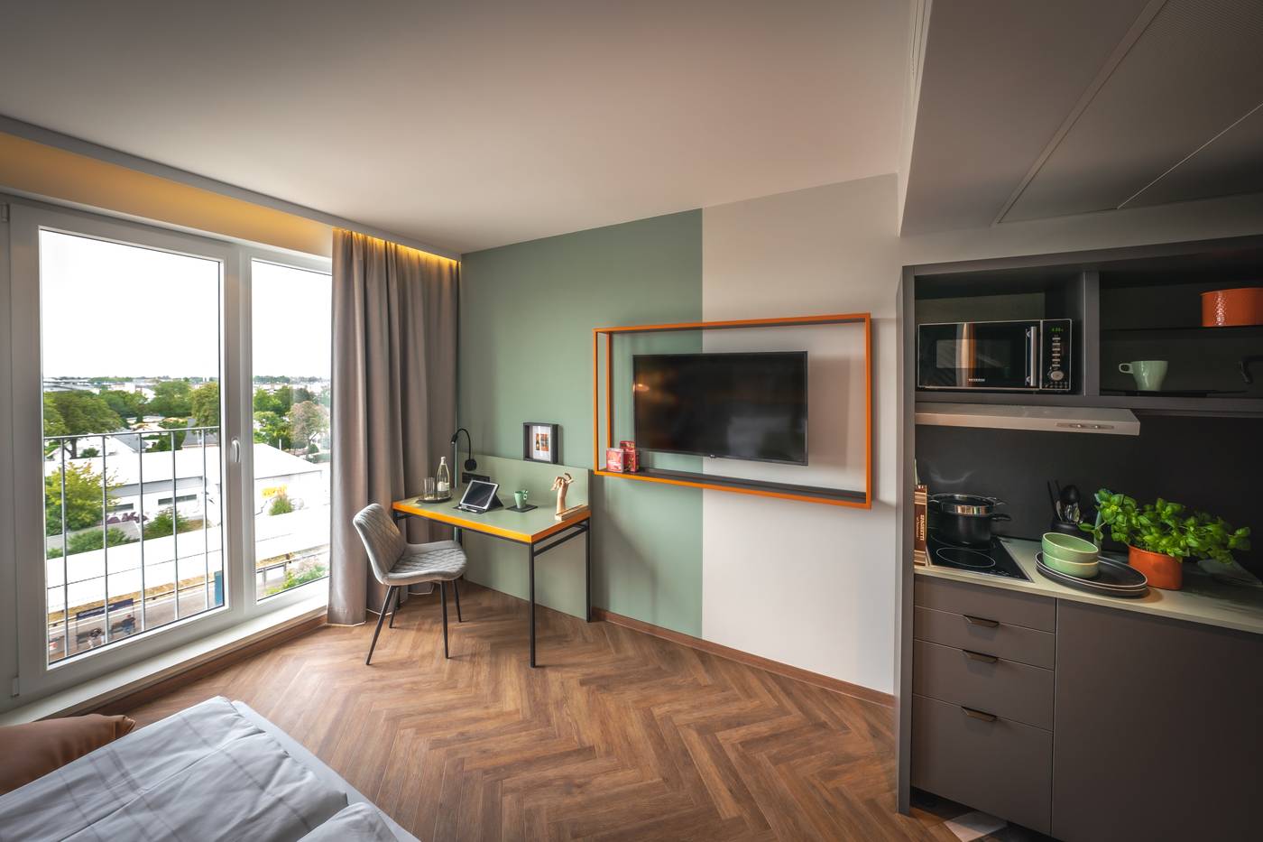 LOGINN-Hotel-Berlin-Airport-Room-10