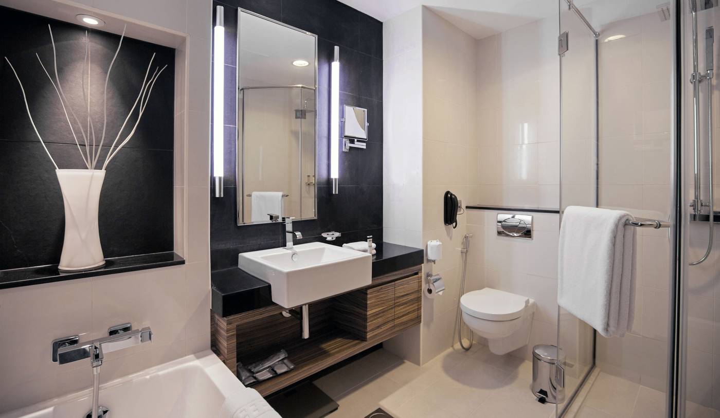 Pullman-Dubai-Jumeirah-Lakes-Towers-Room-22