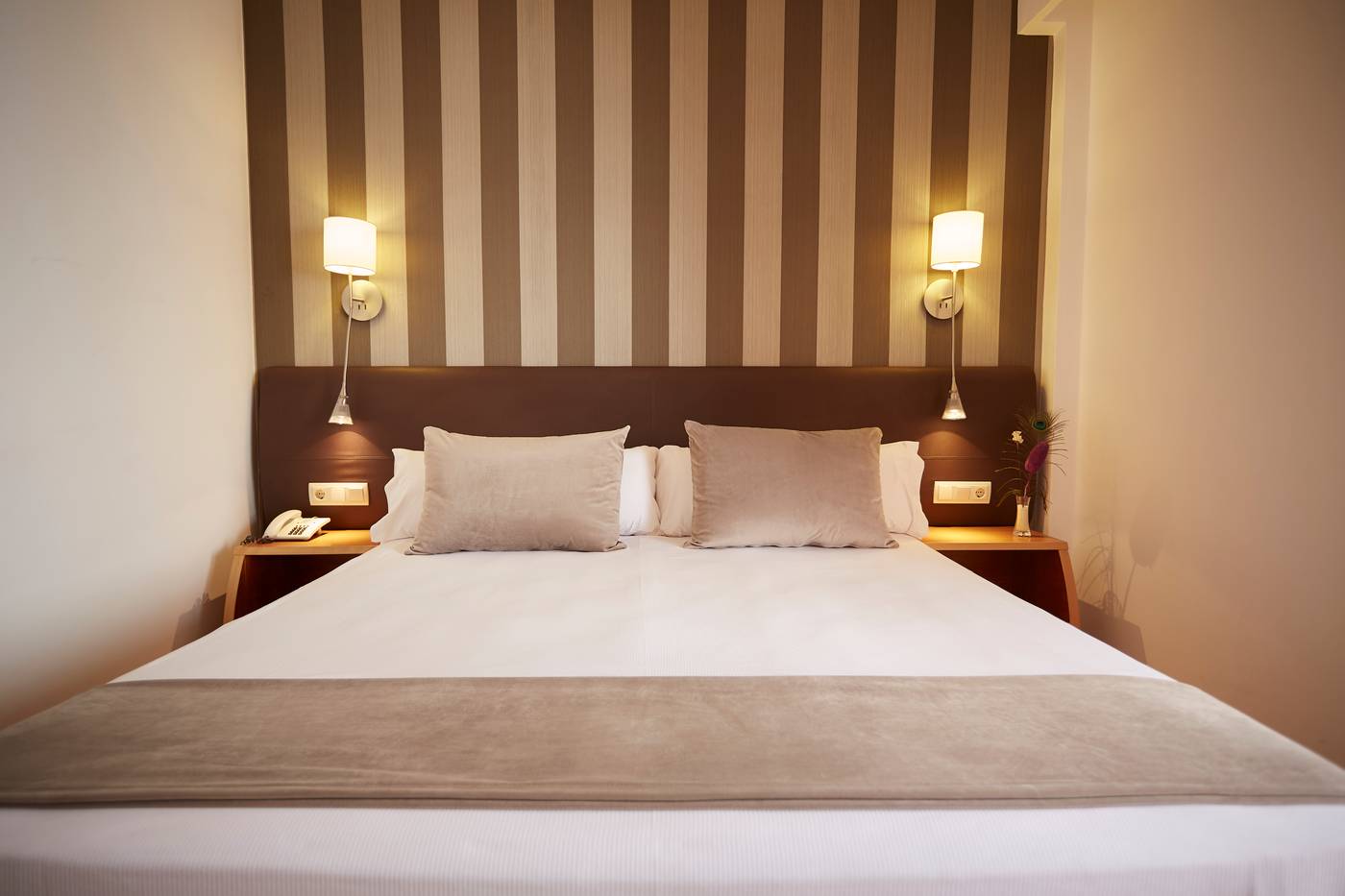 Invisa-Hotel-La-Cala-Room-9