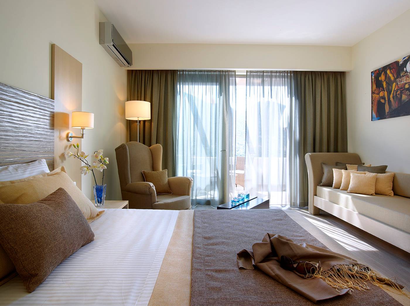 Filion-Suites-Resort---Spa-Room-28