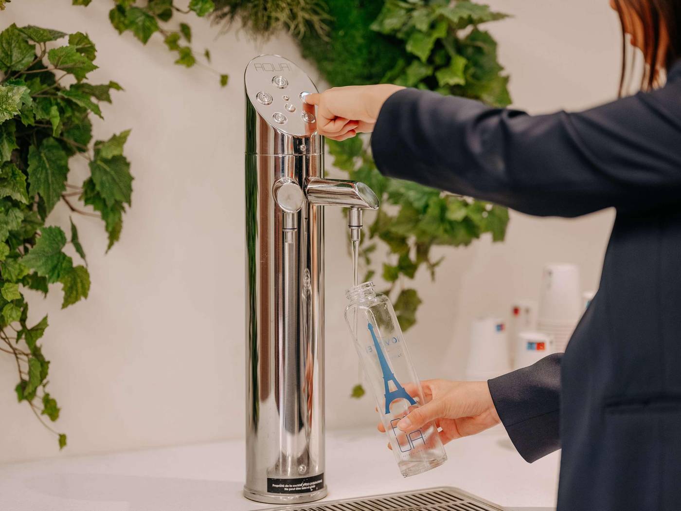 Novotel-Paris-Tour-Eiffel-General-view-36