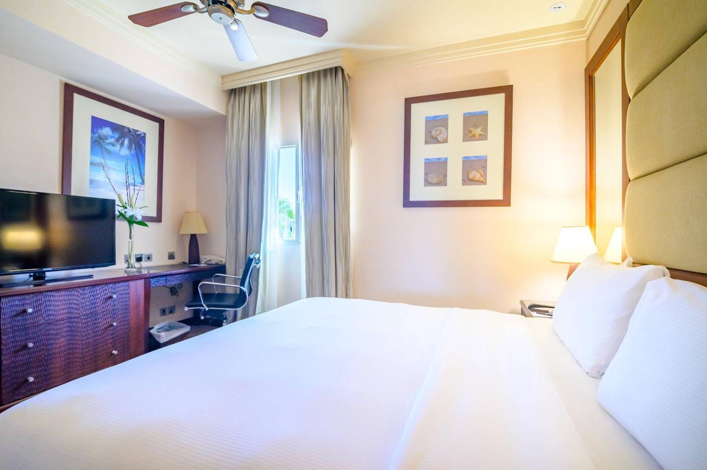 Danat-Resort-Jebel-Dhann-Room-24