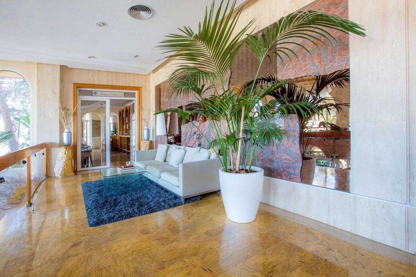 Ramada-Resort-by-Wyndham-Puerto-de-Mazarron-Lobby-58