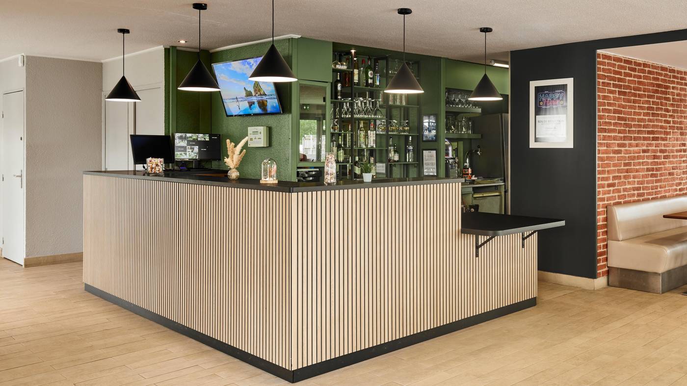 Campanile-Marne-la-Vallee---Chelles-Lobby-5