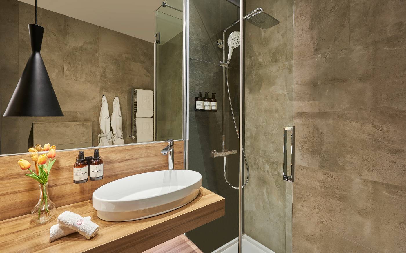 NH-Collection-Madrid-Gran-Via-Room-38