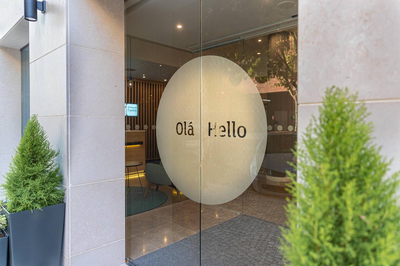 Holiday-Inn-Express-Lisbon---Plaza-Saldanha-General-view-10