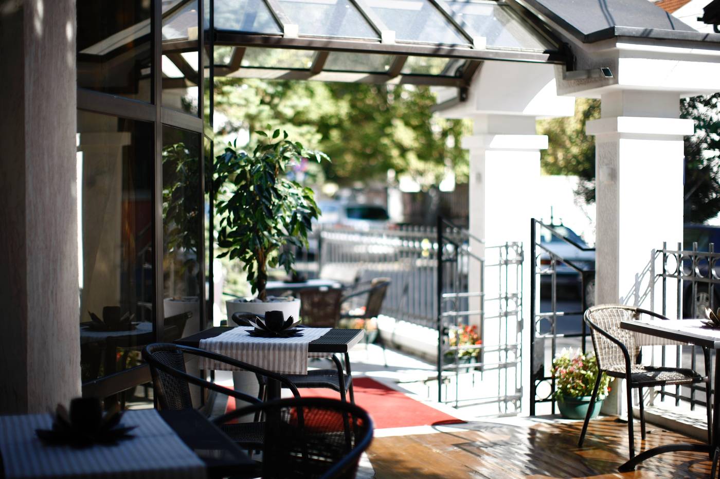 Garni Hotel Vozarev-Serbia-BEOGRAD-General view-7