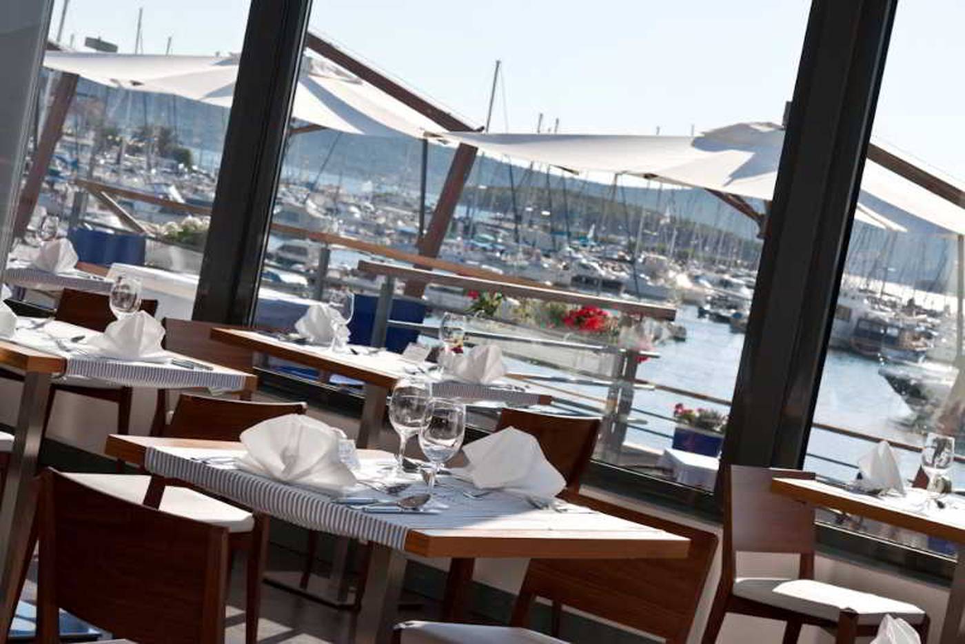 Hotel-IN-Restaurant-6