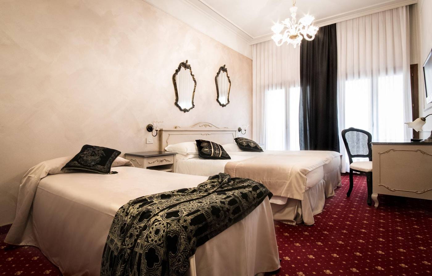 Violino-D-Oro-Room-14