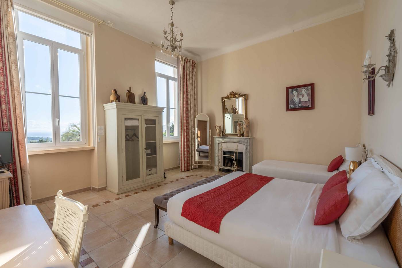 Hotel-L-Orangeraie-Room-23