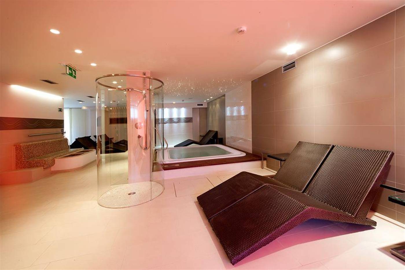 Hotel-Laguna-Molindrio-Sports-and-Entertainment-56