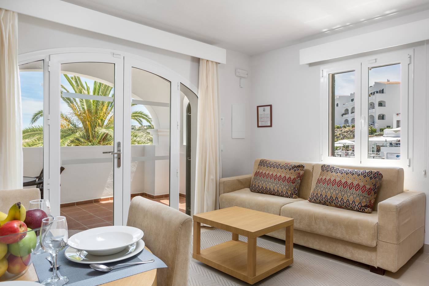 White-Sands-Beach-Club-Room-16