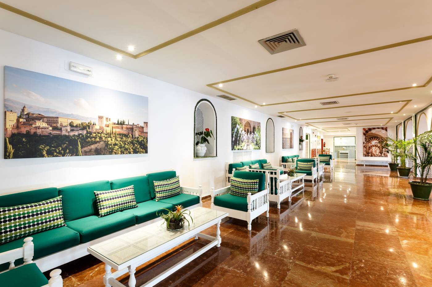 Globales-Pueblo-Andaluz-Lobby-39