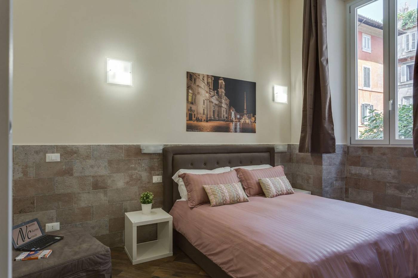 Navona-Charme-Suite-Room-7