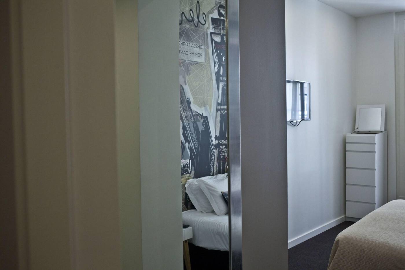 The-Art-Inn-Lisbon-Room-40