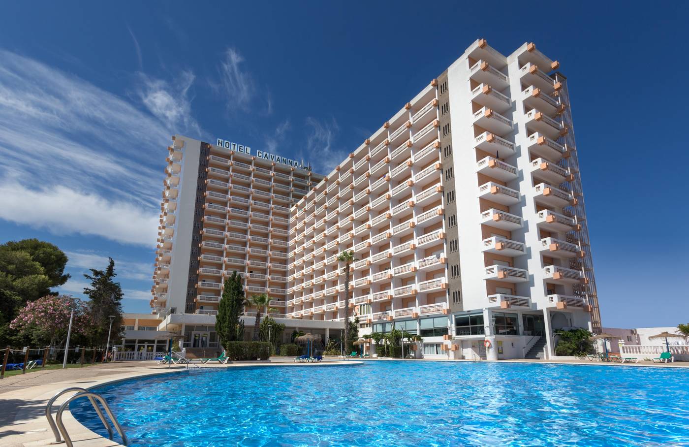 Hotel-Cavanna-Pool-5