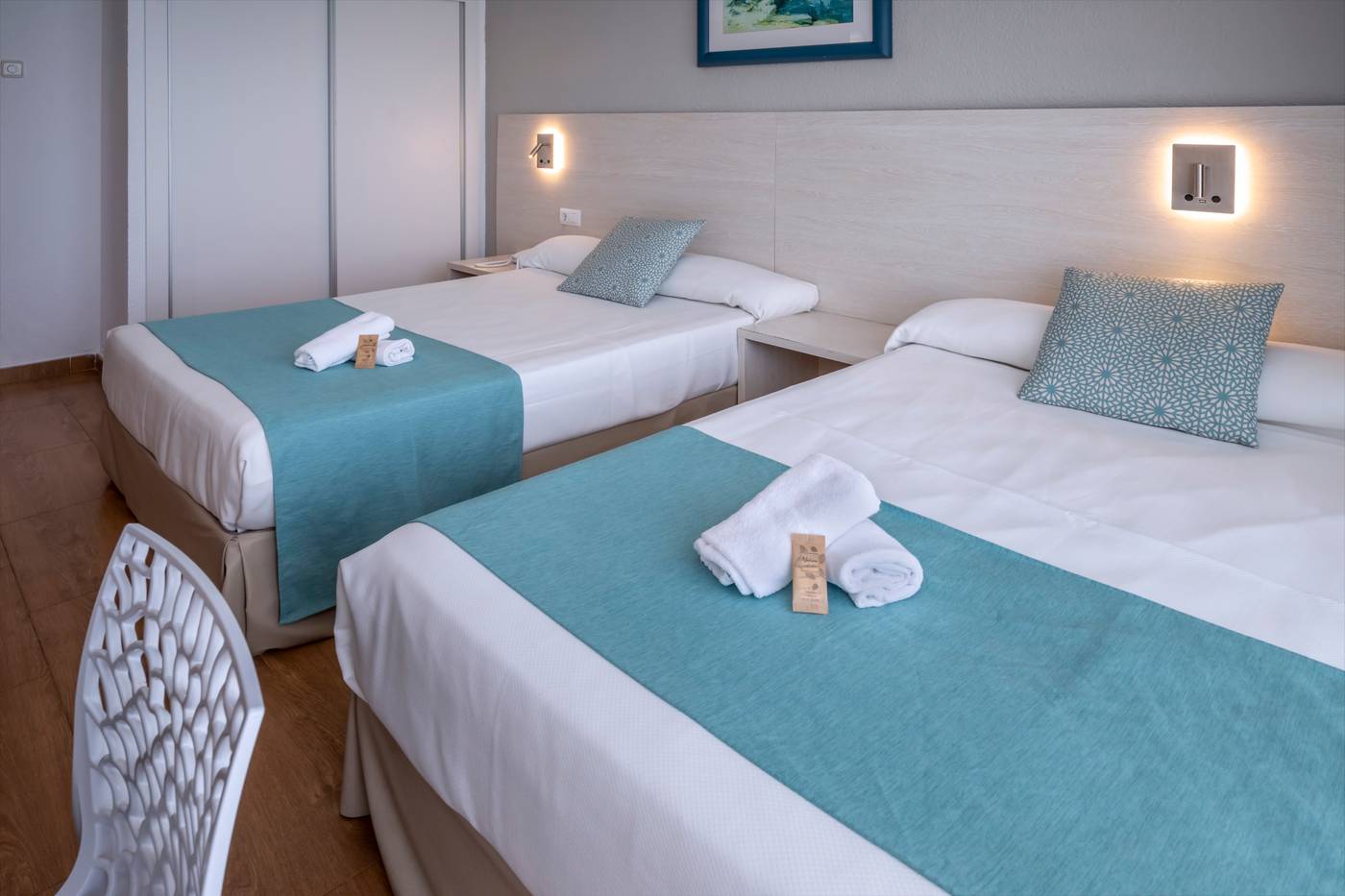 4R-Salou-Park-Resort-I-Room-21