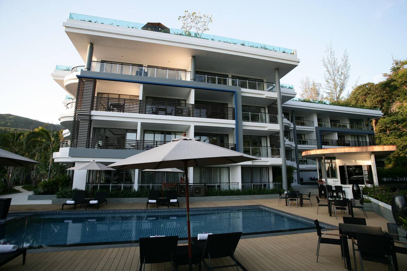 Absolute-Nakalay-Boutique-Resort-Pool-1