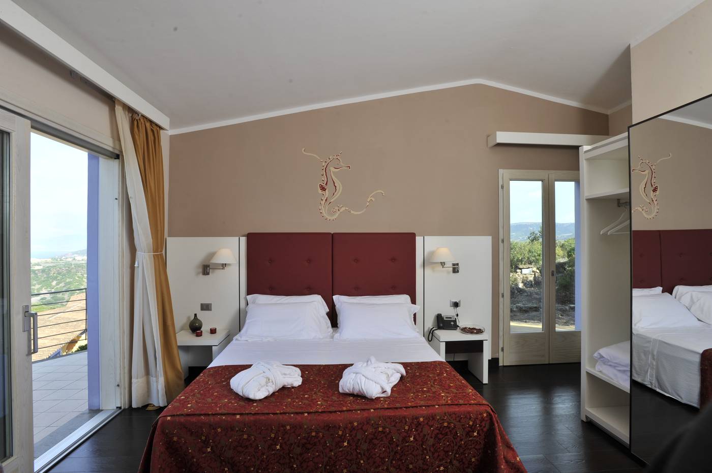 Bajaloglia-Resort-Room-29