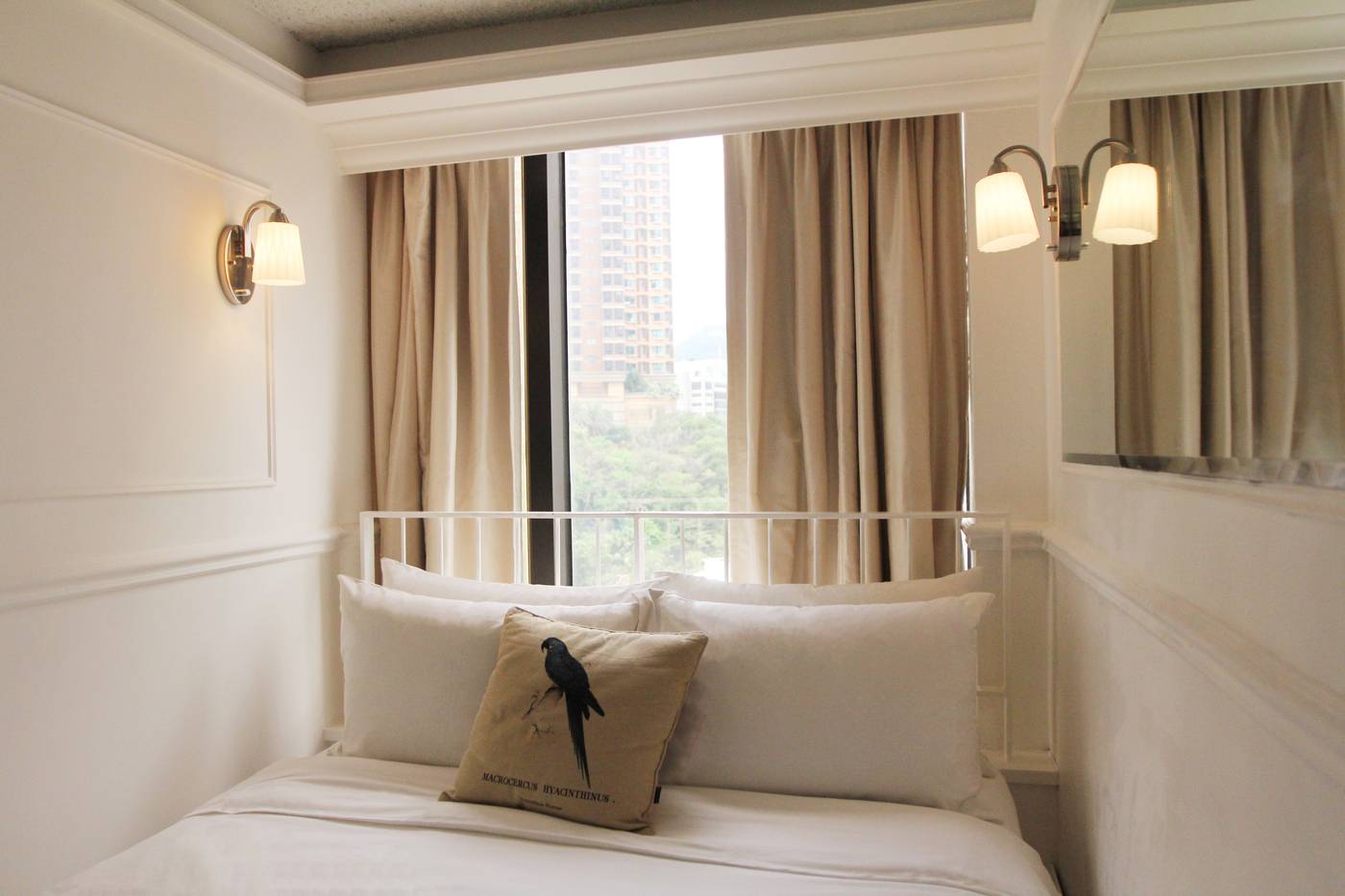 Mini-Hotel-Causeway-Bay-Room-15