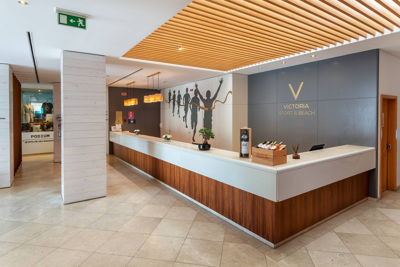 AP-Victoria-Sports---Beach-Lobby-45