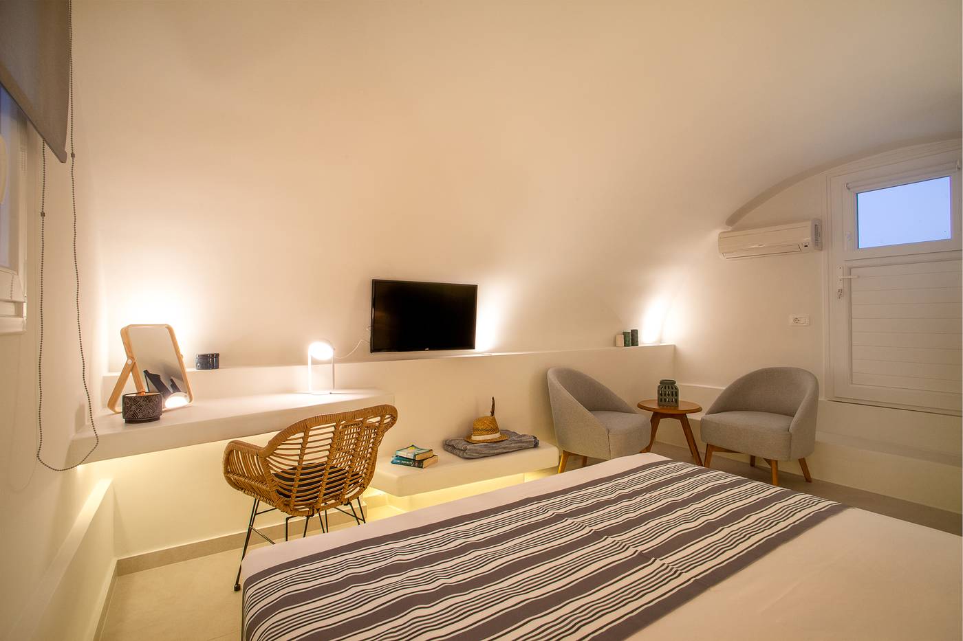 Margarenia-Studios-Room-37