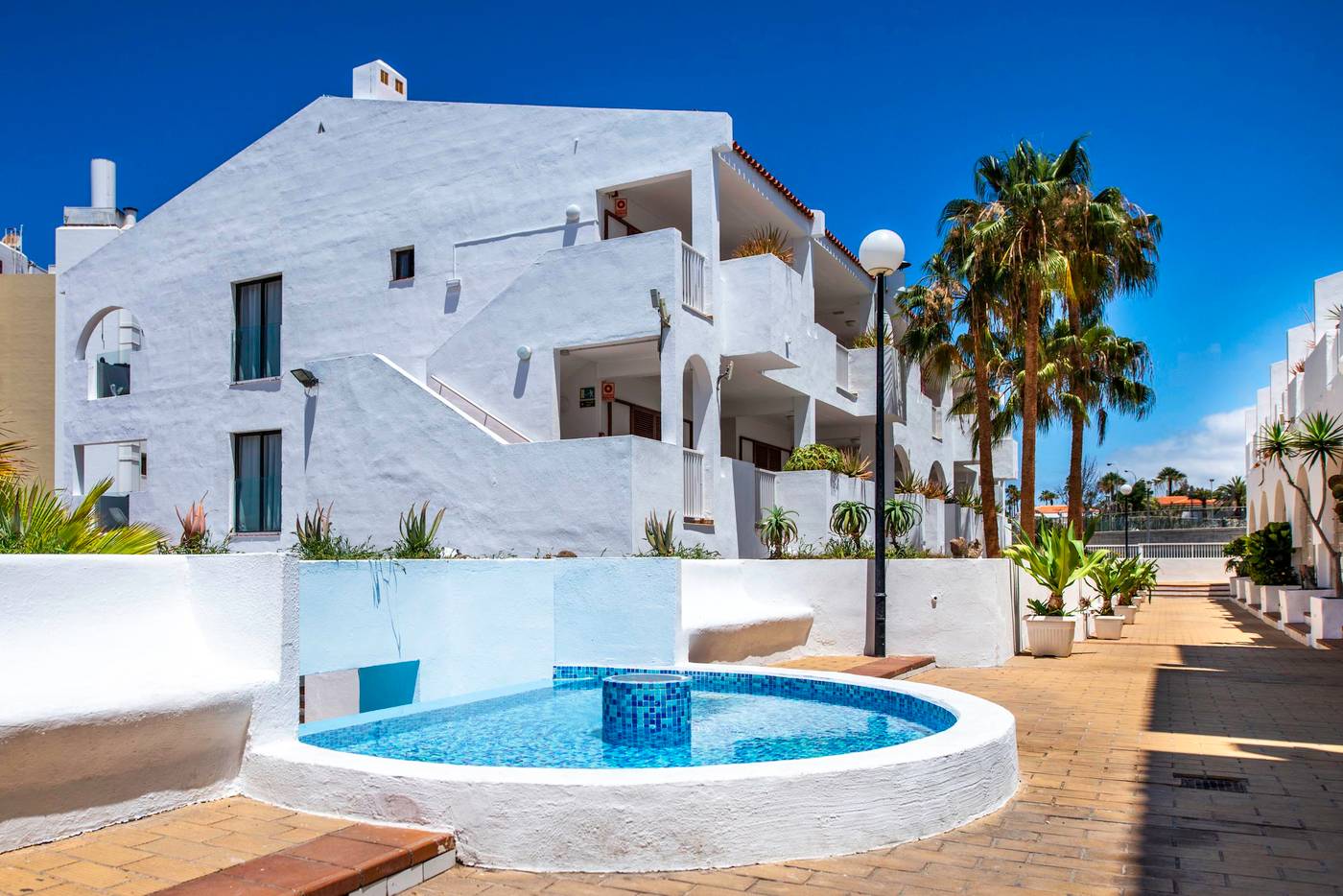 Apartamentos-Albatros-General-view-5