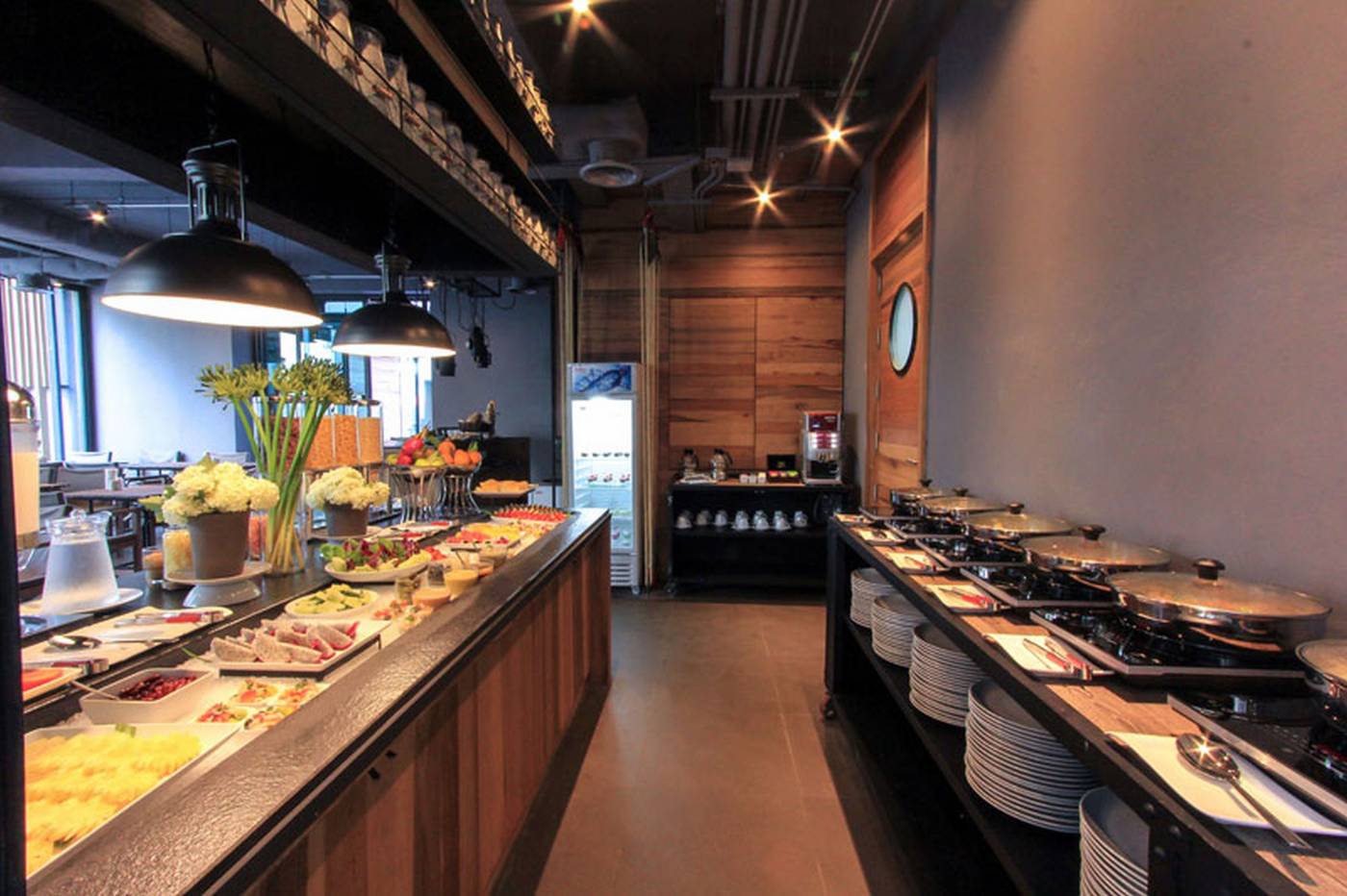 Sugar-Marina-Resort-SURF-Kata-Beach-Restaurant-29