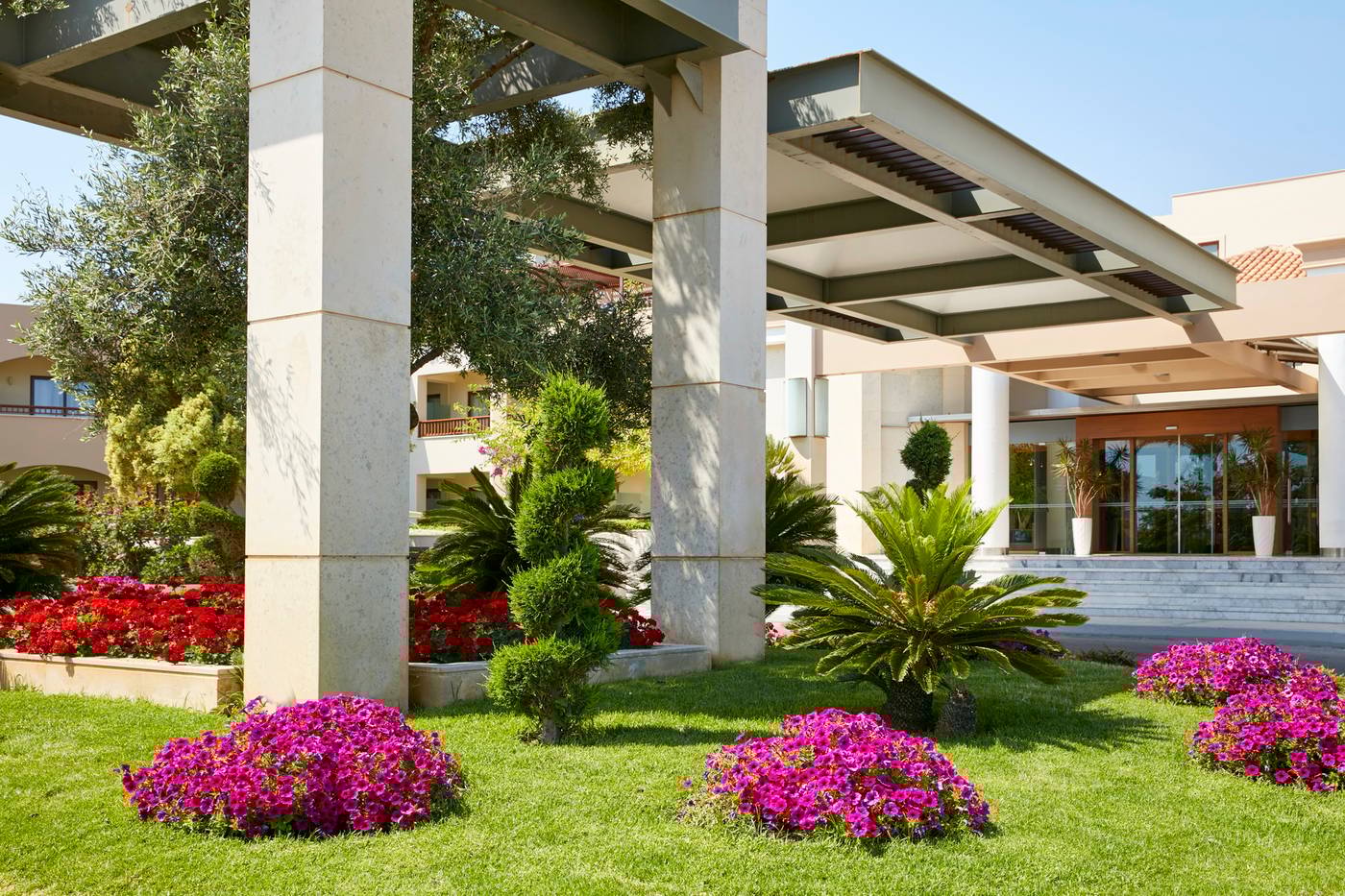 Minoa Palace Resort & Spa Hotel