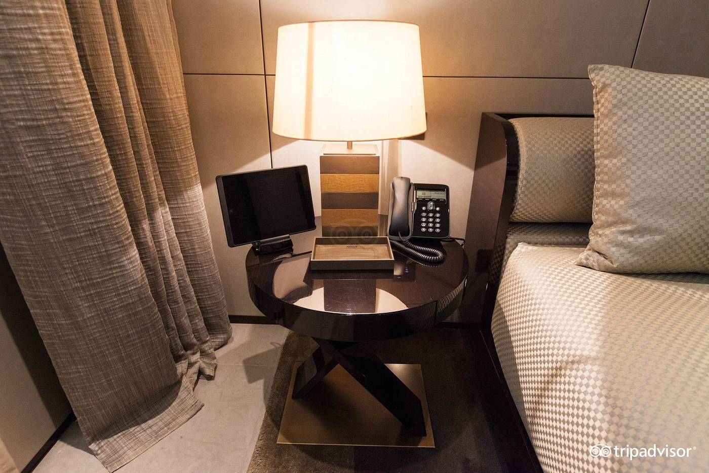 Armani-Hotel-Milano-Room-41