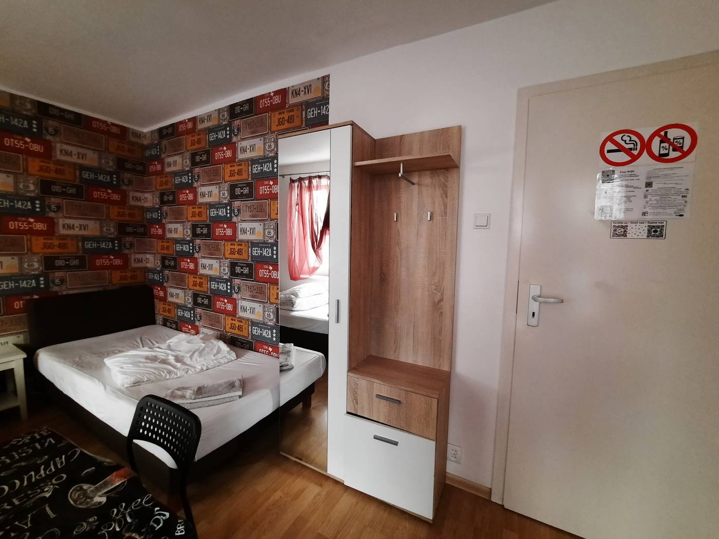 Lorf-Hostel-Coffee-Room-35