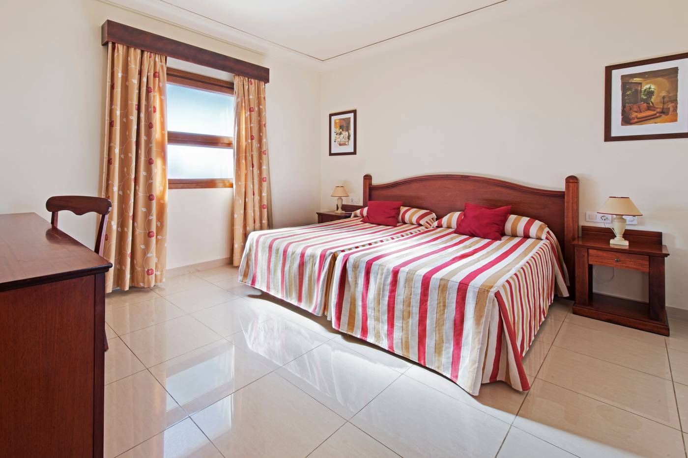 Marylanza-Suites---Spa-Room-8