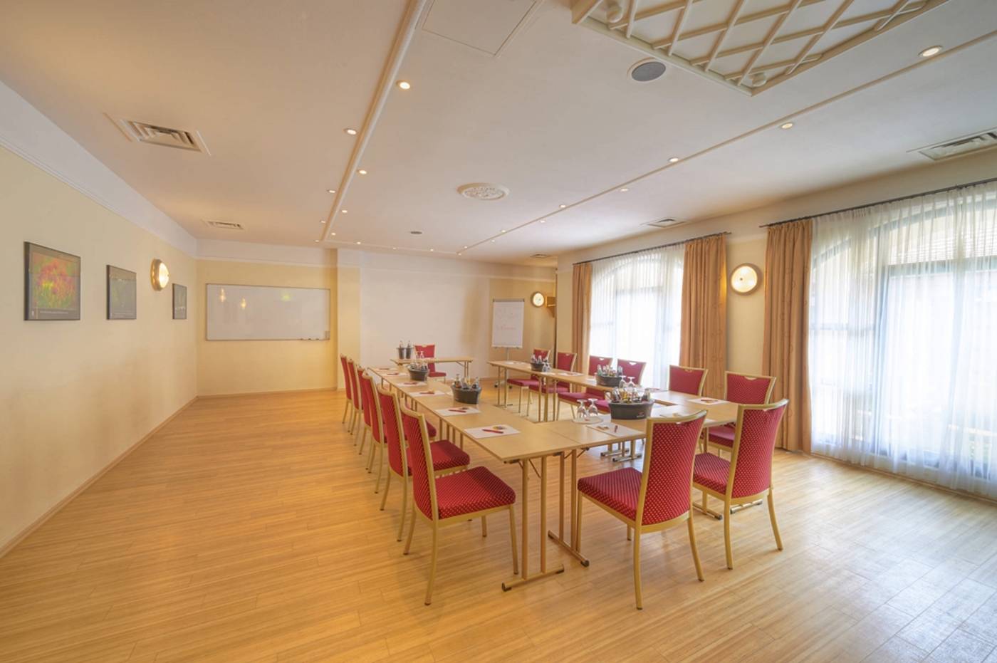 TOP Hotel Duerer-Germany-NURENBERG-General view-4