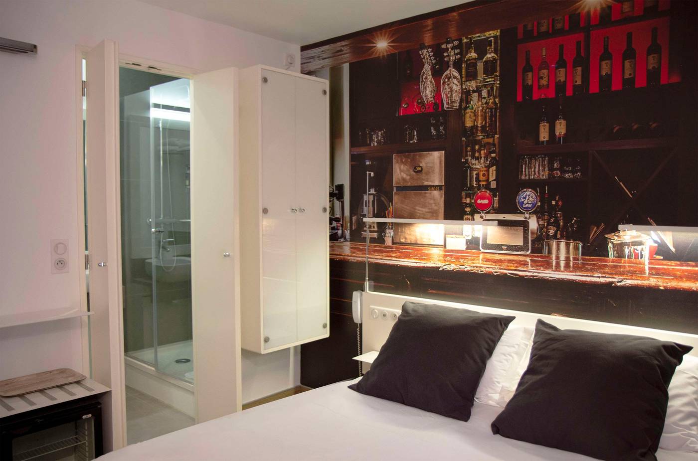 Best-Western-Hotel-Le-Montparnasse-Room-8