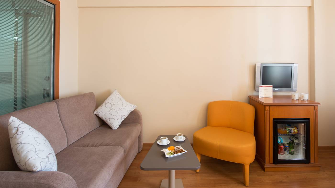 Prestige-Hotel-Old-City-Room-9