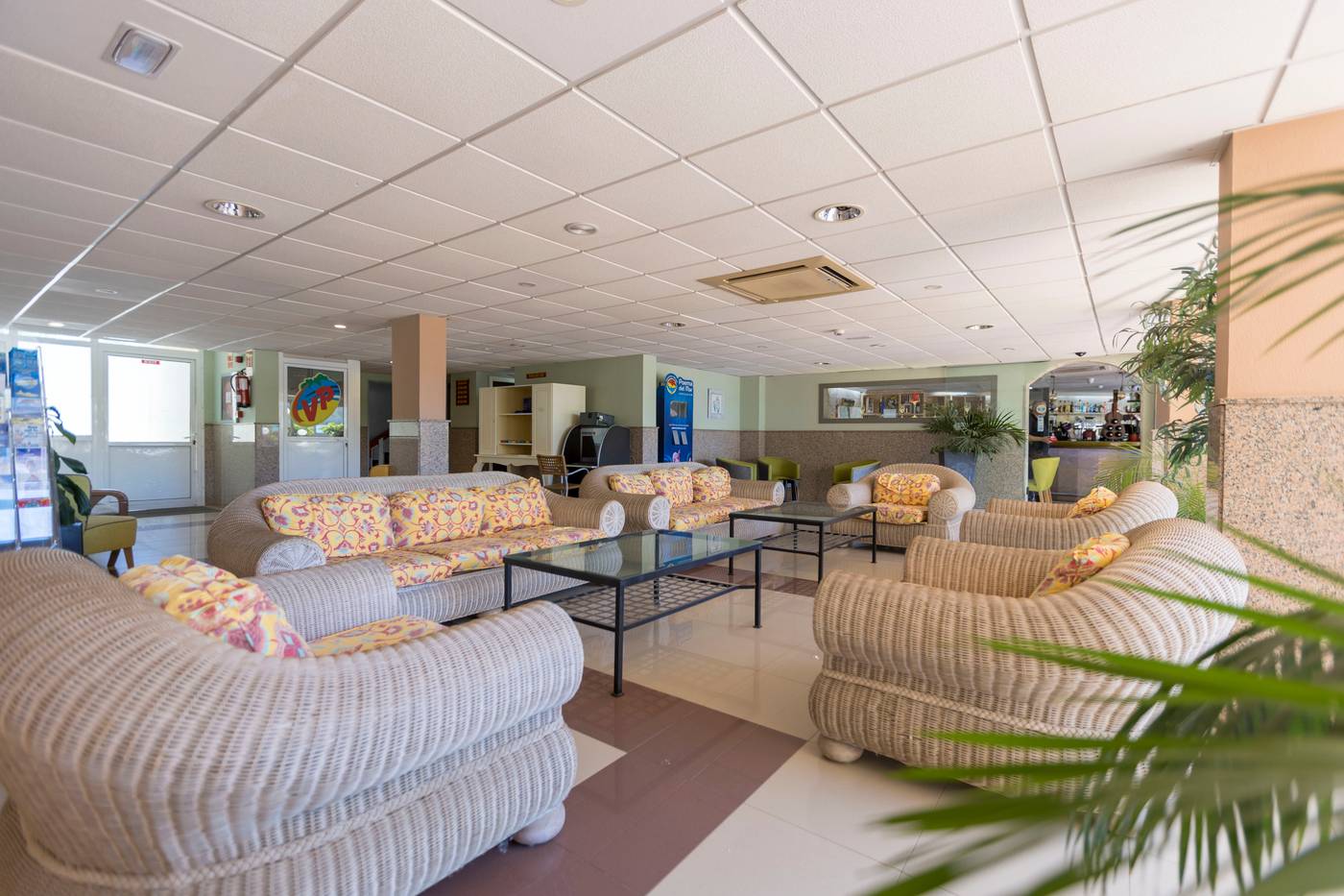 Livvo-Veril-Playa-Lobby-53