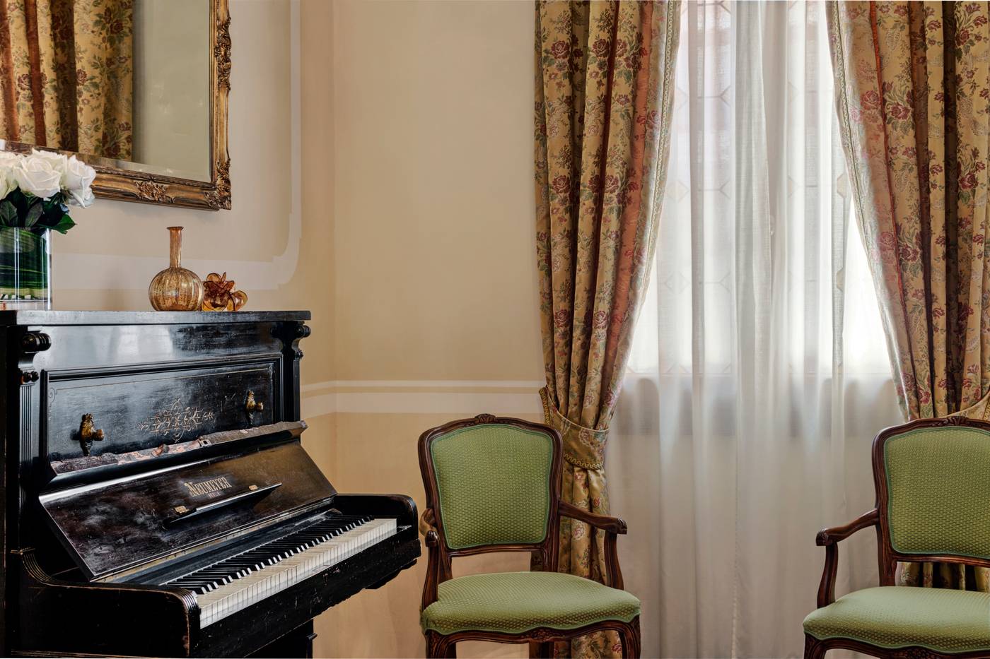 Antica-Locanda-Al-Gambero-Lobby-35