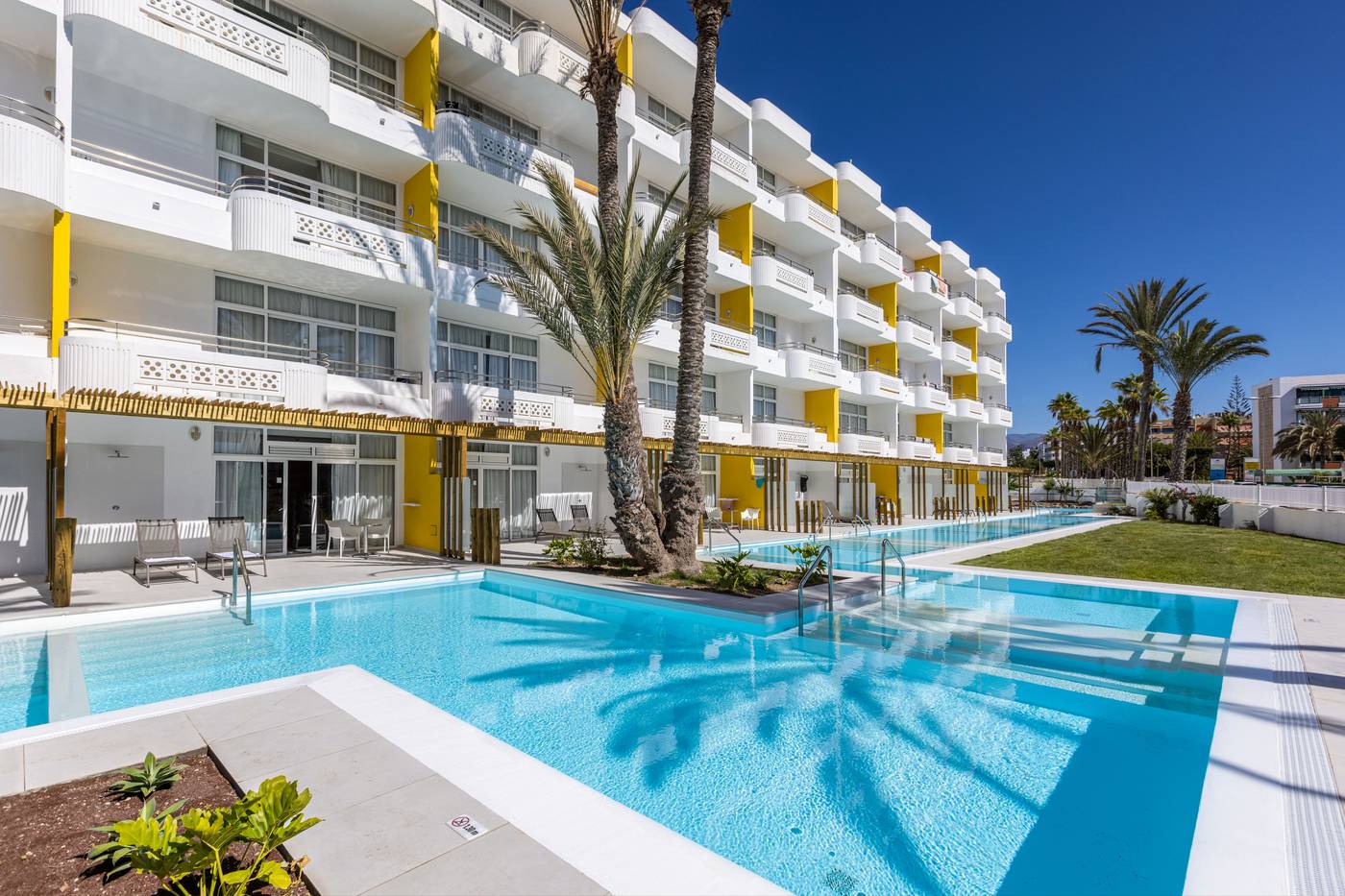 Abora-Catarina-By-Lopesan-Hotels-Room-2