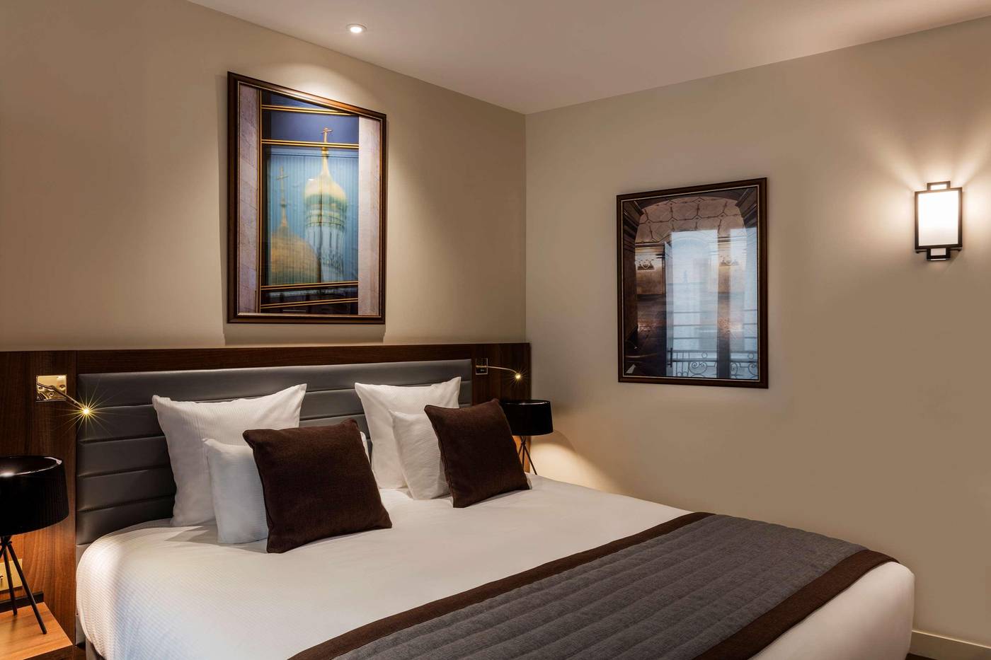 Hotel-Mayflower-Opera-Room-24