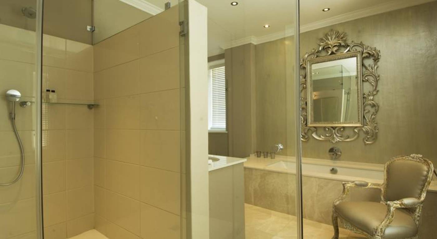 Dock-House-Boutique-Hotel-and-Spa-by-Newmark-Room-15