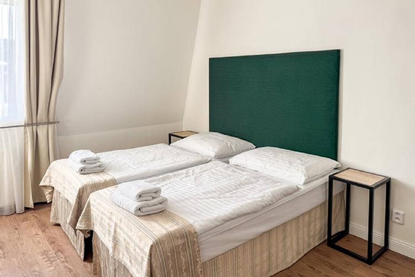 Hotel-Mala-Strana-Room-16