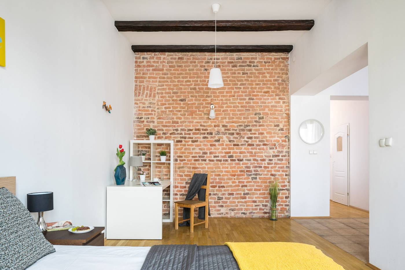 7-Koron-Apartments-Room-15